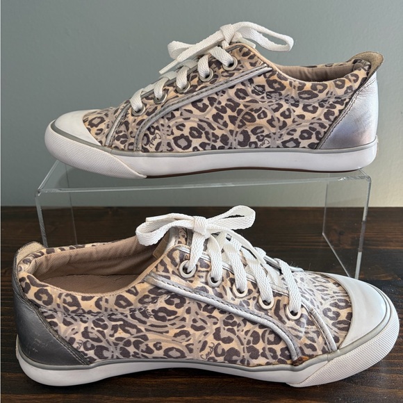 Coach Barrett Signature Silver Grey Leopard Ocelot Print Women's Sneakers 6.5 - Picture 8 of 15